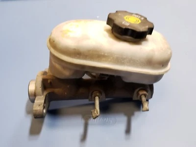 2004 2005 2006 2007 2008 2009 CADILLAC SRX CILINDRO MESTRE DE FREIO  - Imagem 1 de 2