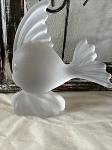 Vintage LE Smith Satin Glass Sail Fish 7” Statue Paperweight - Picture 1 of 6