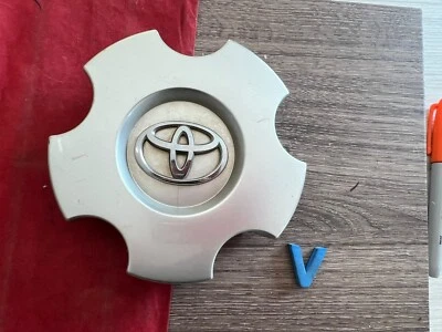 #V 1) 2007 - 13 Toyota Tundra 2008 - 17 Sequoia OEM Wheel Center Cap 42603-0C090 - Image 1 of 4
