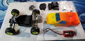 LOSI 1/36 Micro-T Full CNC Aluminum upgrade w/batteries, body, plus extra's - Picture 1 of 15