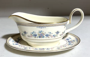 Minton AVONLEA Gravy Sauce Boat with Underplate Mint - Picture 1 of 3