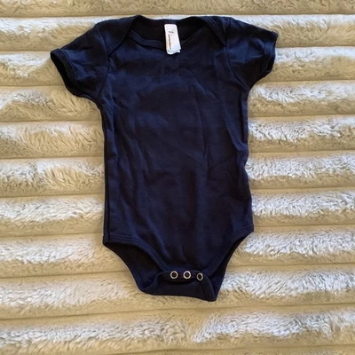 American Apparel 男孩深蓝色短袖紧身衣裤 3-6 个月全新 — 第 1/4 张图片