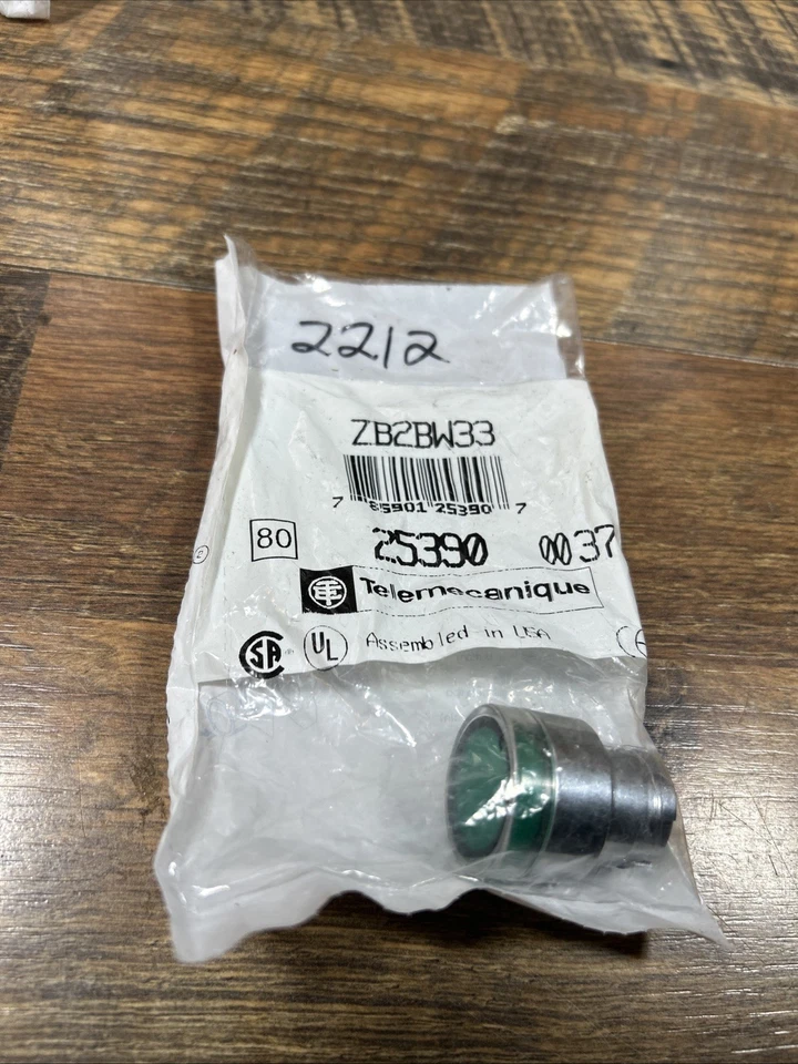 Telemecanique ZB2BW33 Cabezal pulsador iluminado verde Foto 1 de 1