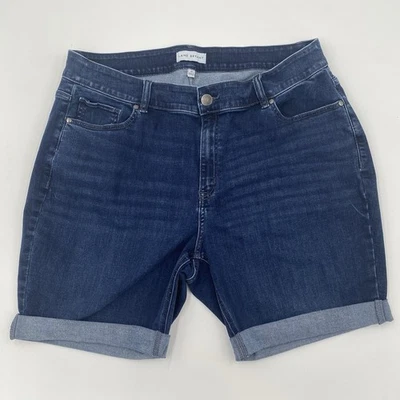 Pantalones Cortos de Jean Lane Bryant Talla 22 Para Mujer Tiro Alto Recto Calce Curvilíneo Puño Enrollado Foto 1 de 4