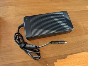 EET CoreParts 230W Power Supply AC-adapter ASUS HP MBA1266 MBXAS-GAM006 7.4mm - Photo 1/5