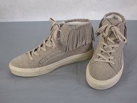 kurt geiger trainer boots