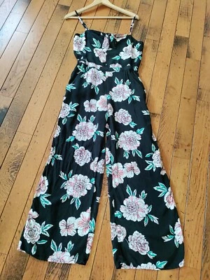 Mono Roxy Negro Floral con Tirantes Pierna Ancha M Cubierta de Playa Divertido Verano Bolsillos  Foto 1 de 4