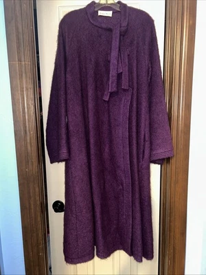 Abrigo de lana Albert Nipon de colección púrpura cuello sintético bolsillos largos 12 GUC (MC) Foto 1 de 4