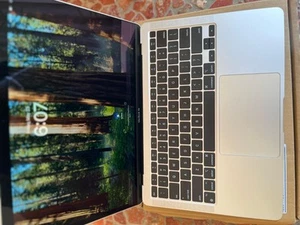 Apple MacBook Air 13,3" (256GB SSD, Apple M1 8 CPU/7 GPU, 8GB RAM) Laptop -... - Photo 1/3