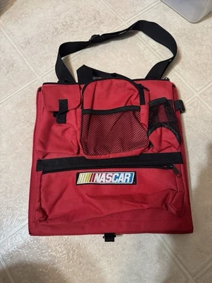 Cojín de asiento de estadio acolchado rojo con bolsillos Nascar Dale Earnhardt Jr. #8 Foto 1 de 4