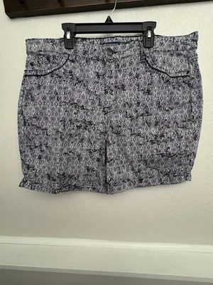 Pantalones Cortos de Denim Bandolino Amy Para Mujer 16 Negro Blanco Geométrico Elastizados Foto 1 de 4