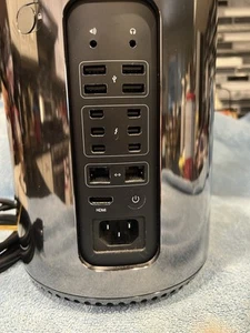 MAXED OUT Apple Mac Pro 2013 | 2,7GHz 12-Core | 128GB RAM | 4TB SSD | Dual D700 - Bild 1 von 19