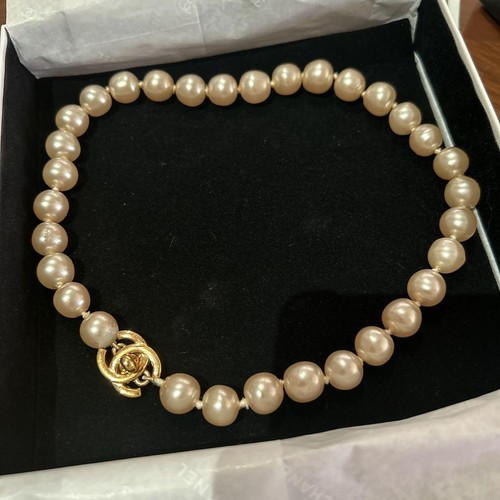 CHANEL Collana di Perle Perline Girocollo Bianco Marca Coco Scatola Donna Accessorio Auth