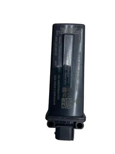 2020 - 2024 PORSCHE TAYCAN 9J1 OEM TPMS ANTENNA CONTROL MODULE UNIT 992907273D - Picture 1 of 9