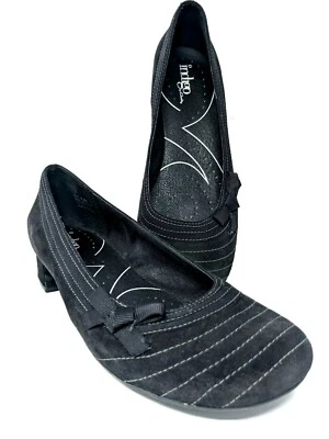 Clarks Indigo Y2K Mujer 9M Negro Gamuza Arco Tacón Grueso Bomba Oficina Gótico Preppy Foto 1 de 4