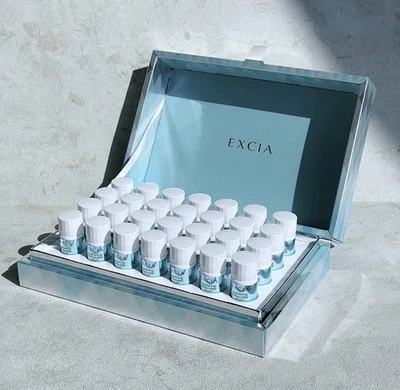 Suero iluminador inmaculado ALBION EXCIA 2025 1,5 ml x 28 piezas (28 días) Foto 1 de 4