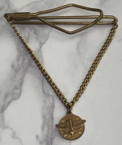 Vintage Gold Tone Navy Tie Clip Chain Anchor With Wings Pendant XO-54 - Picture 1 of 6