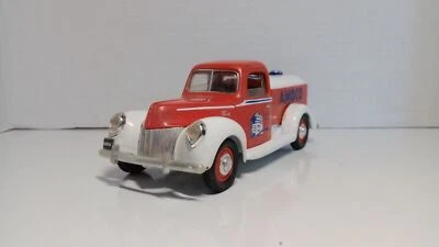 Camión cisterna Ford Amoco 1940 fundido a presión coleccionable blanco rojo pantalla combustible gasolina Foto 1 de 4