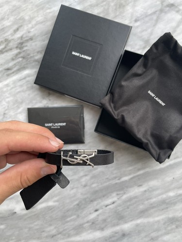 SAINT LAURENT (YSL) Bracciale Placca Saint Laurent Textured Logo Marca Taglia Media