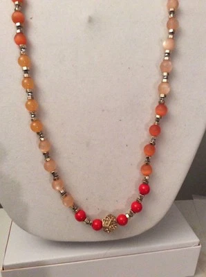 Collar largo Kenneth Cole tono dorado cuentas mixtas $60 KC24 Foto 1 de 4