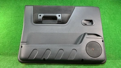 LAND ROVER DISCOVERY DOOR TRIM LH FRONT, SERIES II (VIN X,Y,1,2,3,4,5), 02/99-20 - image 1 of 4