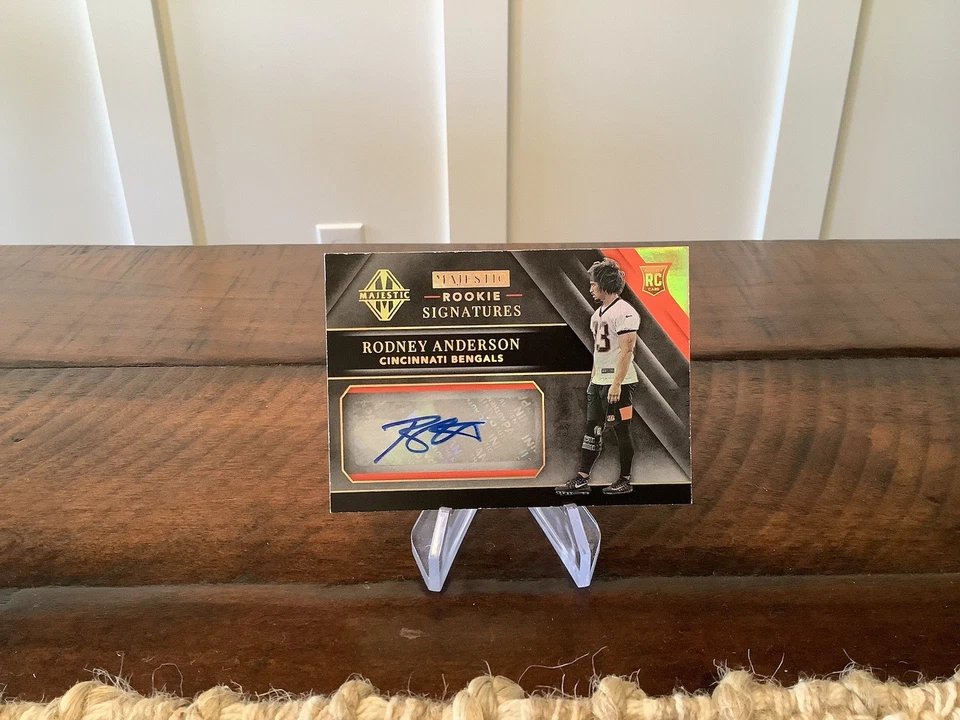 2019 Majestic - Rookie Signatures Rodney Anderson #166 Holo Gold /10 (AU, RC) - Image 1 of 2
