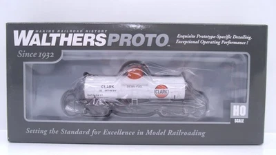 Walthers Proto HO Clark Oil GATX #9497 Type 21 ACF 10,000 Gallon Tank Train Car - Image 1 of 4