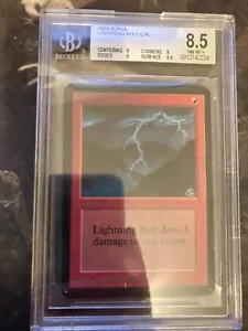 *** ALPHA Lightning Bolt *** BGS 8.5 NM-MT+ - Vintage MtG Magic - Picture 1 of 2