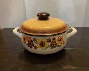 Porcelain Enamel Cookware In Collectible Enamel Cookware for sale 