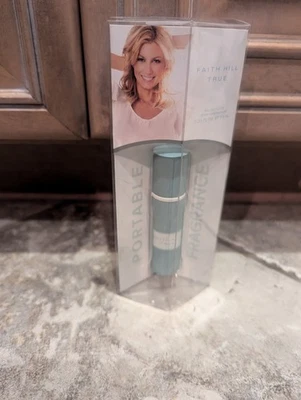 Faith Hill TRUE Eau De Toilette EDT 0,25 oz / 7,5 ml Atomizador de Viaje Perfume Foto 1 de 3