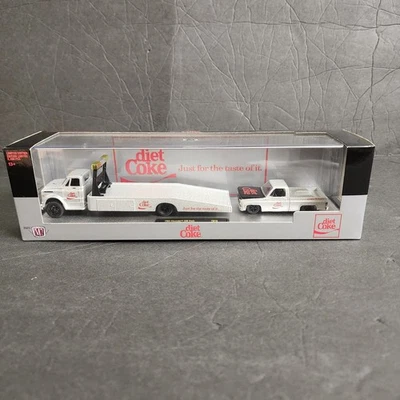 Camión Chevrolet C60 1968 máquinas M2 y Chevrolet Silverado 1979 Foto 1 de 4