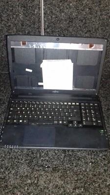 A514 FUJITSU LIFEBOOK I3 CPU 750GB HDD 4 GB RAM - Image 1 of 4