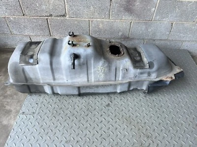 Топливный бак с дополнительной кабиной 2003 Toyota Tundra б/у - Изображение 1 из 4