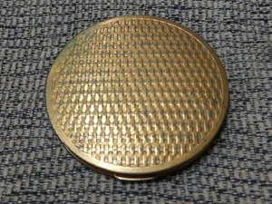 3.5" Antique Gold Tone basket Weave Compact - Picture 1 of 4
