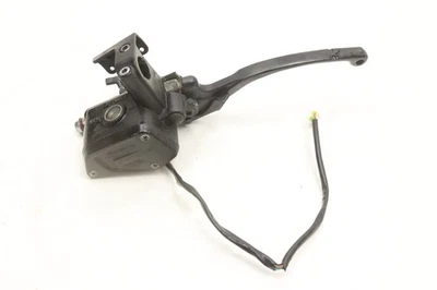 Cilindro maestro de freno izquierdo CF-Moto CForce 500 23 9DQV-081100-3001 52755 Foto 1 de 4