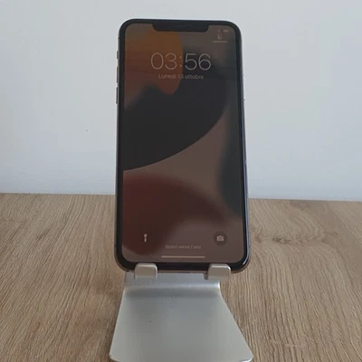 Apple iPhone 11 Pro Max - 256GB - Oro (Senza operatore) A2218 (CDMA + GSM) - Immagine 1 di 4