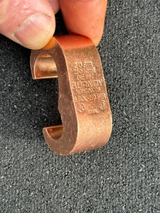 Burndy YGHC29C26, 3/0 AWG - 250 KCMIL 6 to 2/0 AWG, C Shape,Compression Ground - Picture 1 of 4