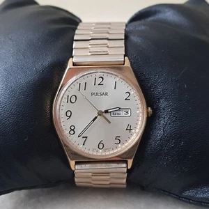 Vintage Pulsar Vx33-0AD0 Watch Gold Tone Quartz Gold Dial Nos NEW BATTERY  - Picture 1 of 9