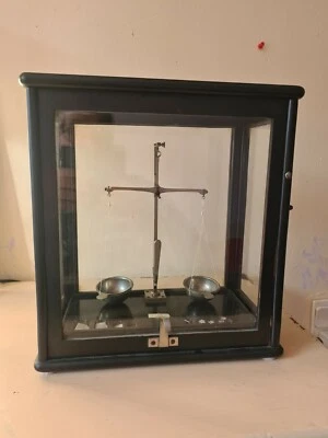 Balance Trébuchet De Précision Ancien - Photo 1/4