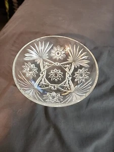 Anchor Hocking Glass Early American Prescut 7 1/8-inch Candy Bowl - Picture 1 of 6