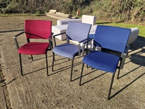 ELITE I-SIT MEETING CHAIR. Set of 16 Chairs - Picture 1 of 15