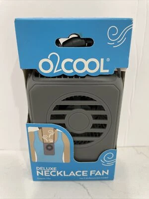 "Ventilador personal de 4"" alimentado por batería O2COOL con cordón enfría ventilador gris cara y cuello" Foto 1 de 4