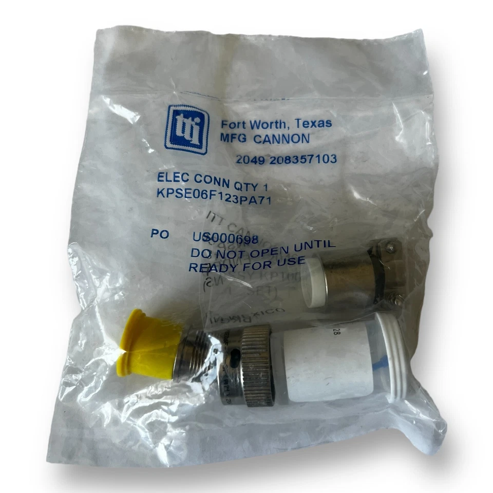 New ITT Cannon KPSE06F12-3PA71 - 3 Position Circular MIL Spec Connector Plug - Image 1 of 3