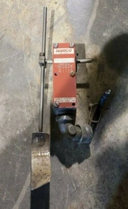 Interruptor de límite de acción rápida Namco EA15030275 - Imagen 1 de 4