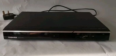 Toshiba SD1015KB Black 4-Channel Hi-Resolution Progressive  - Imagem 1 de 3