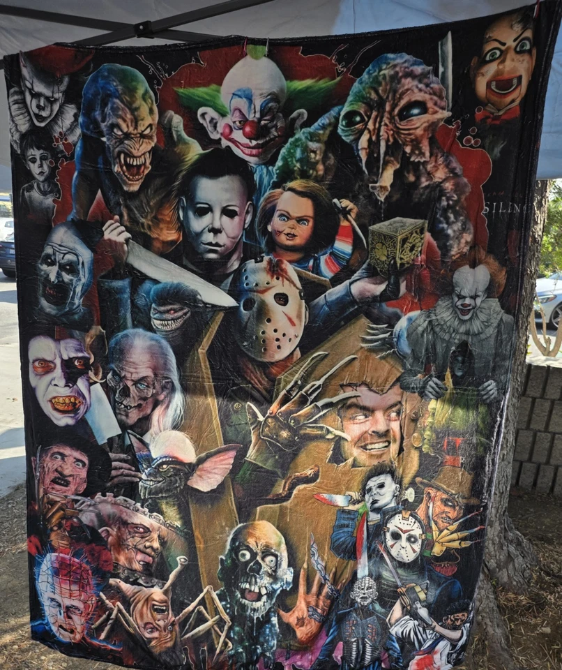 Manta difusa de lana de franela de personajes de películas de miedo grande 50" X 60" Foto 1 de 1