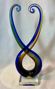 ESCULTURA DE VIDRIO RIZADO Y BASE DE VIDRIO SOPLADO A MANO ANN PRIMARO PEGATINA ORIGINAL 12.5"H - Imagen 1 de 6