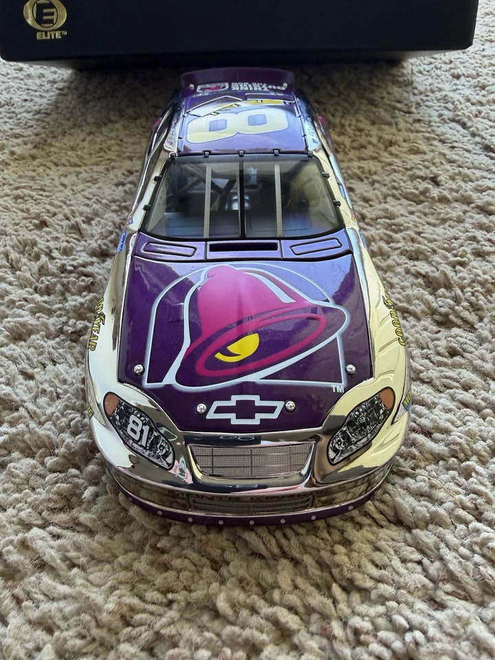 Action NASCAR Diecast 2004 Dale Earnhardt Jr #81 Taco Bell Chevrolet 1 24