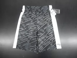 Pantaloncini sportivi traspiranti CB Sports da ragazzo $17 neri, grigi e bianchi taglie 4 e 5/6 - Foto 1 di 3