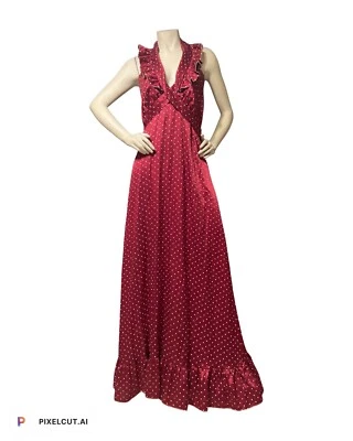 Lane Bryant Tall Shop Halter Rojo con Puntos Blancos Volantes Faja Atada Trasera Foto 1 de 4